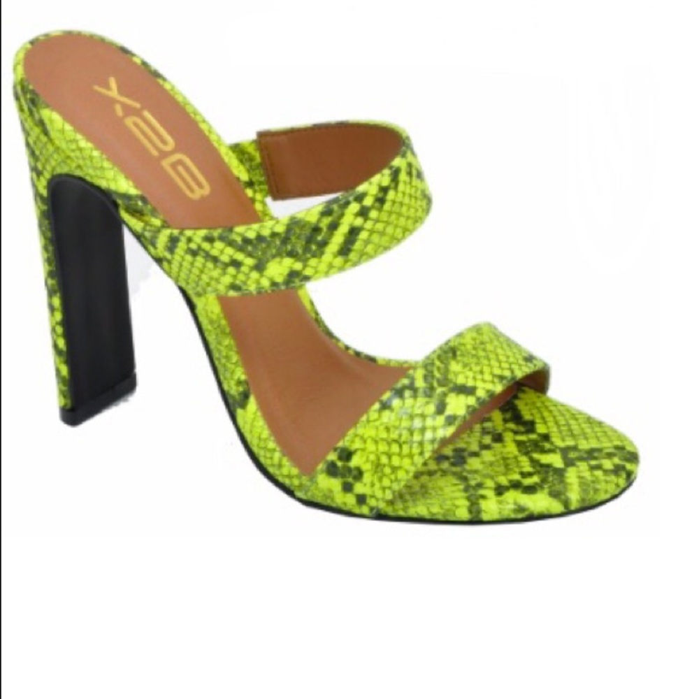 Black And Neon Green Snakeskin Heel - Picture 3 of 3